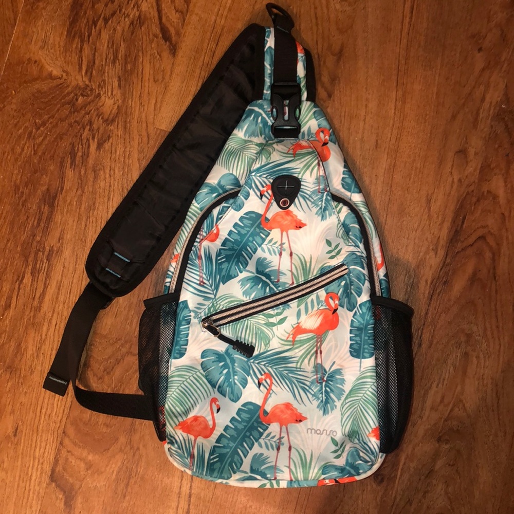 Cross body back pack. Flamingos.